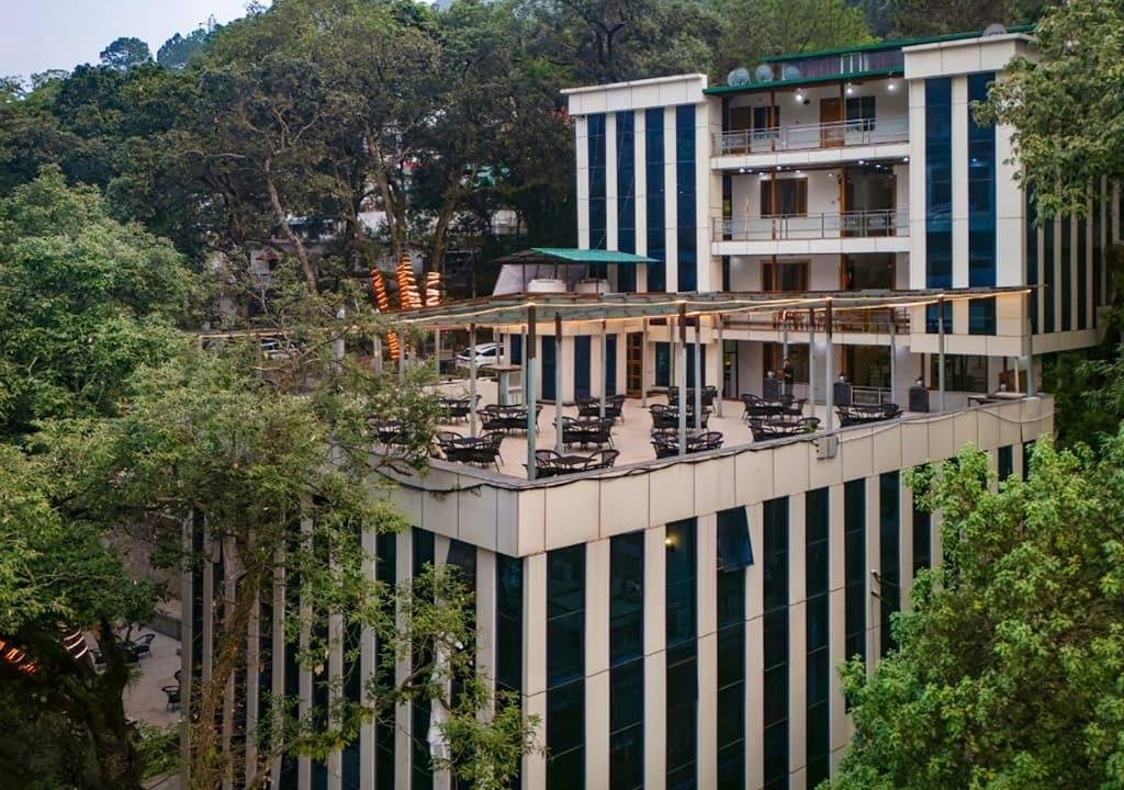 Hotel Olive Lake View By Royal Stay Hotels x Solis Nature