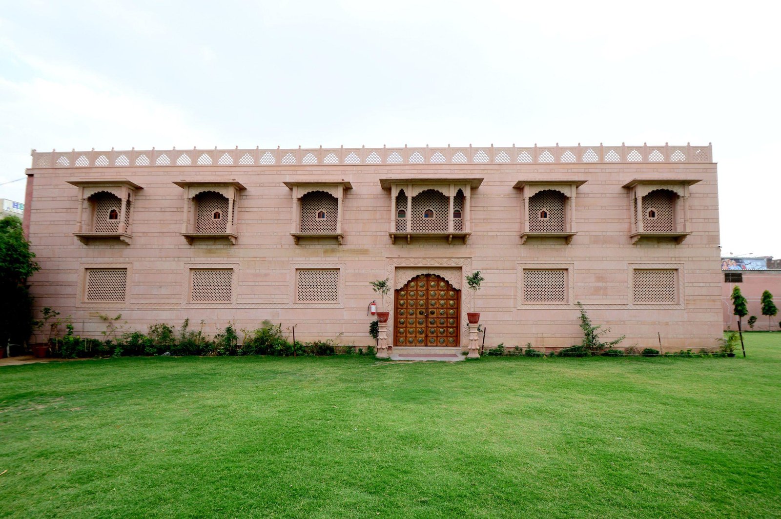 Lilypool - The Heritage Jalmahal x Solis Nature