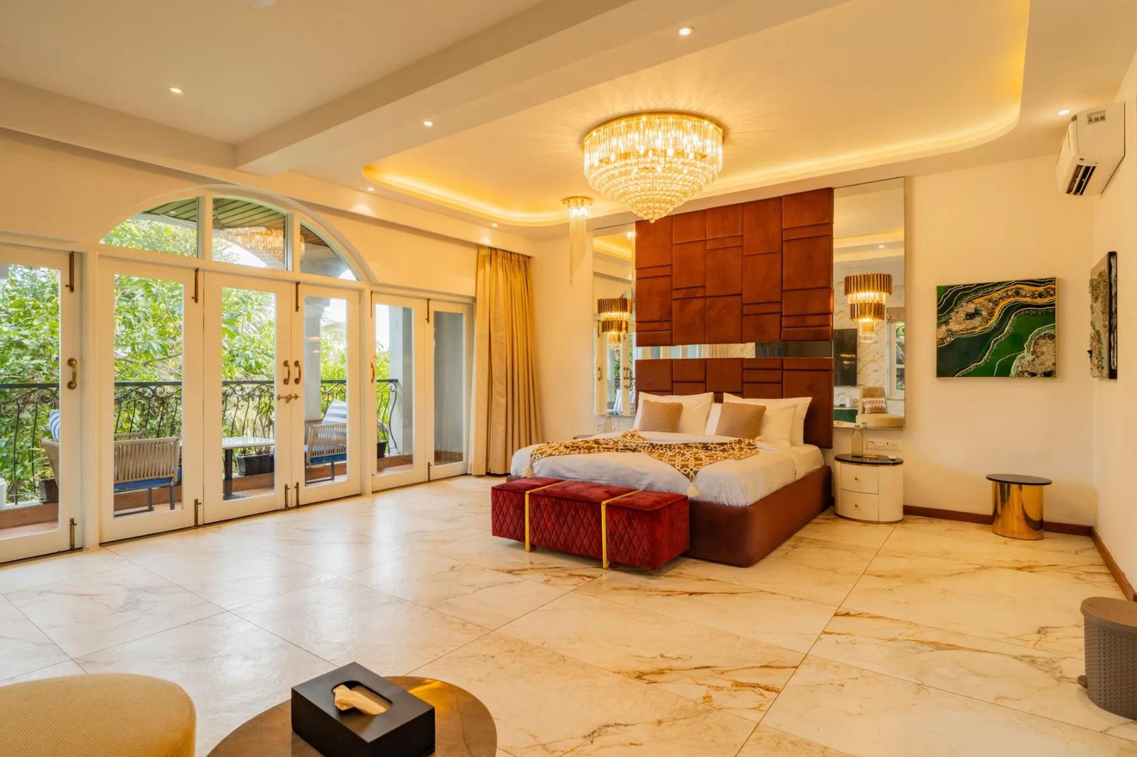 Casa Ritzy | Indo-Portuguese 5-BHK Villa With Private x Solis Nature