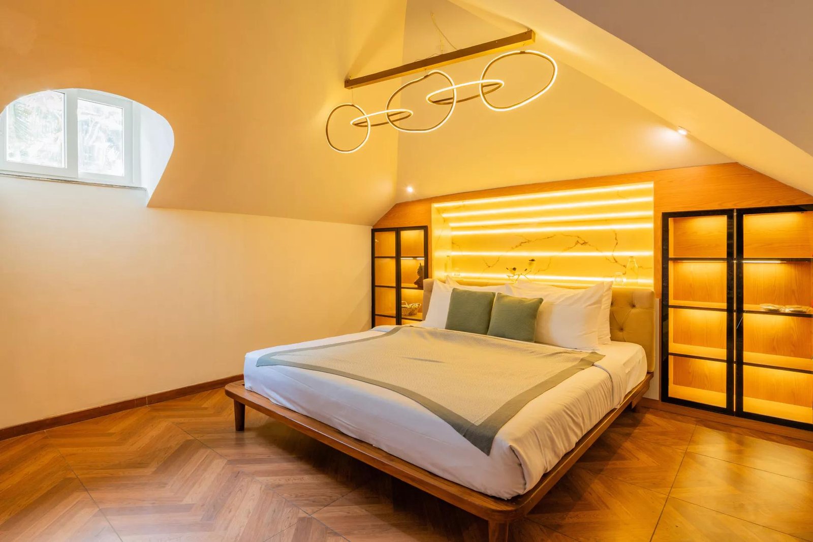 Casa Ritzy | Indo-Portuguese 5-BHK Villa With Private x Solis Nature