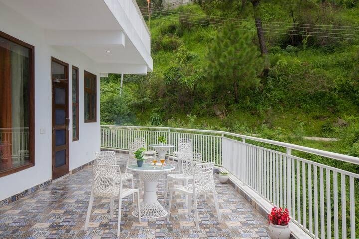 3-BHK | Grand balcony | Scenic views x Solis Nature