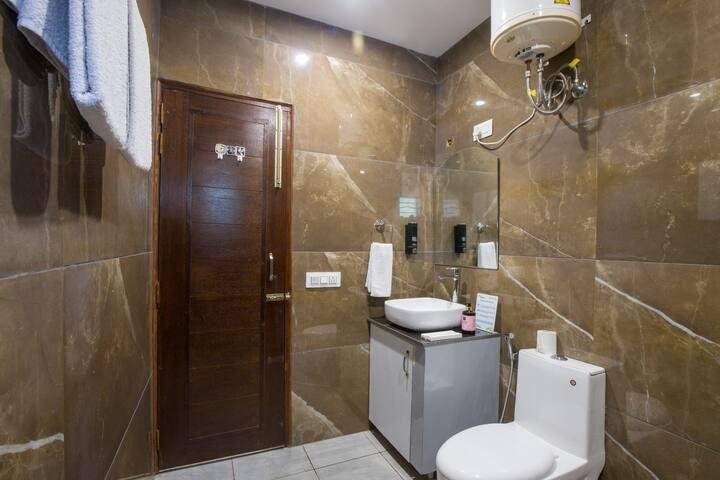 3-BHK | Grand balcony | Scenic views x Solis Nature