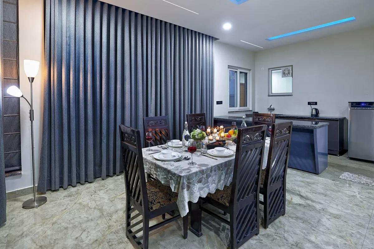 ELIVAAS Amaltas 4 bhk x Solis Nature