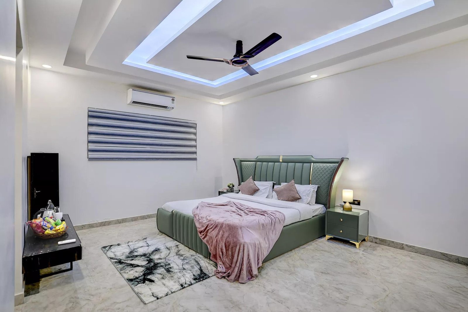ELIVAAS Amaltas 4 bhk x Solis Nature