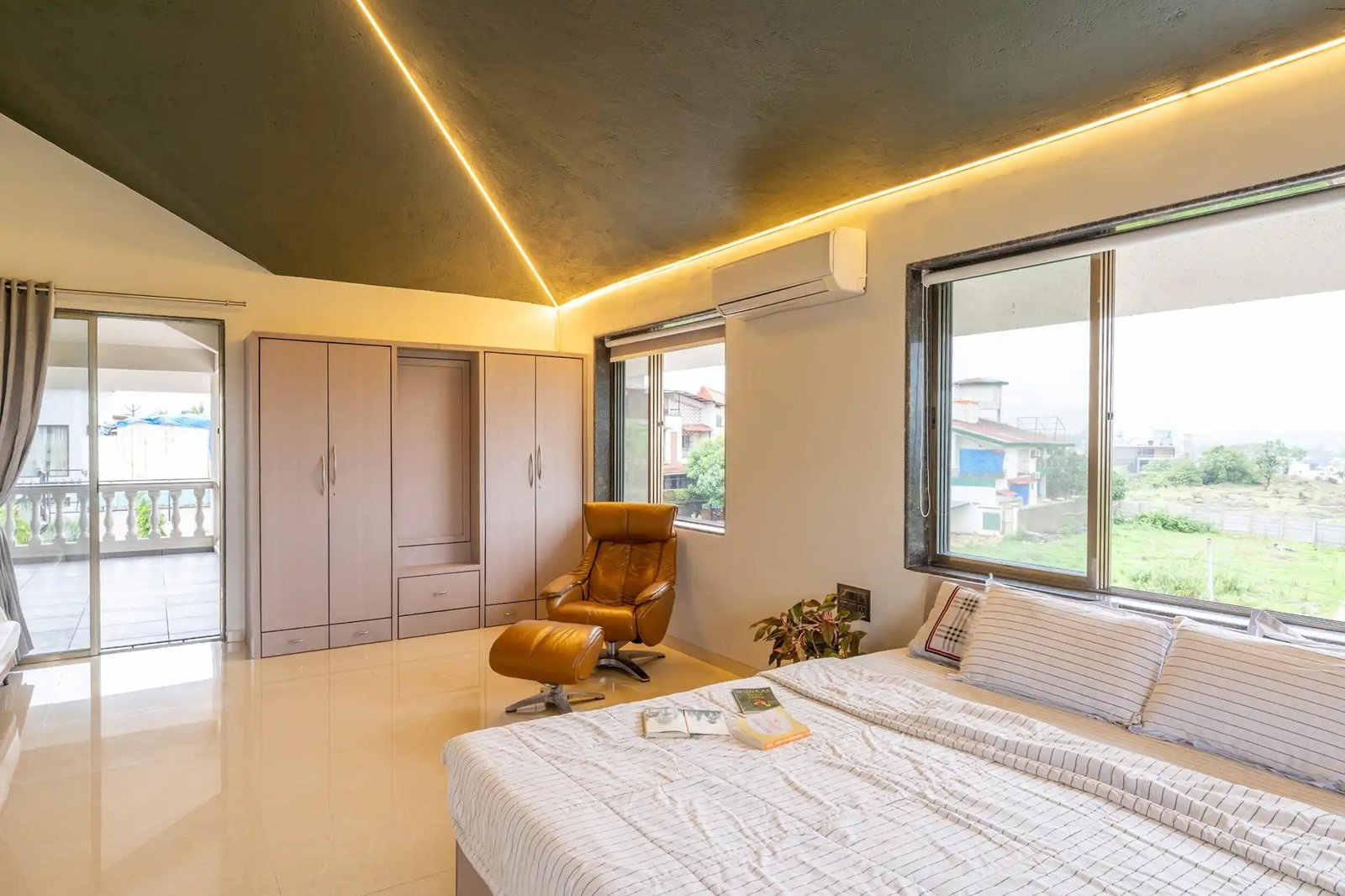 Crestova Villa Lonavala x Solis Nature