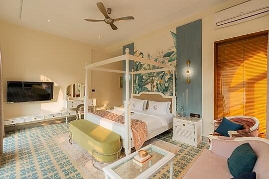 ELIVAAS privé Yashgeet Villa x Solis Nature