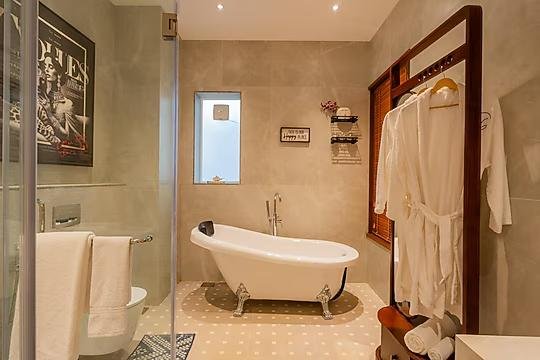 ELIVAAS privé Yashgeet Villa x Solis Nature