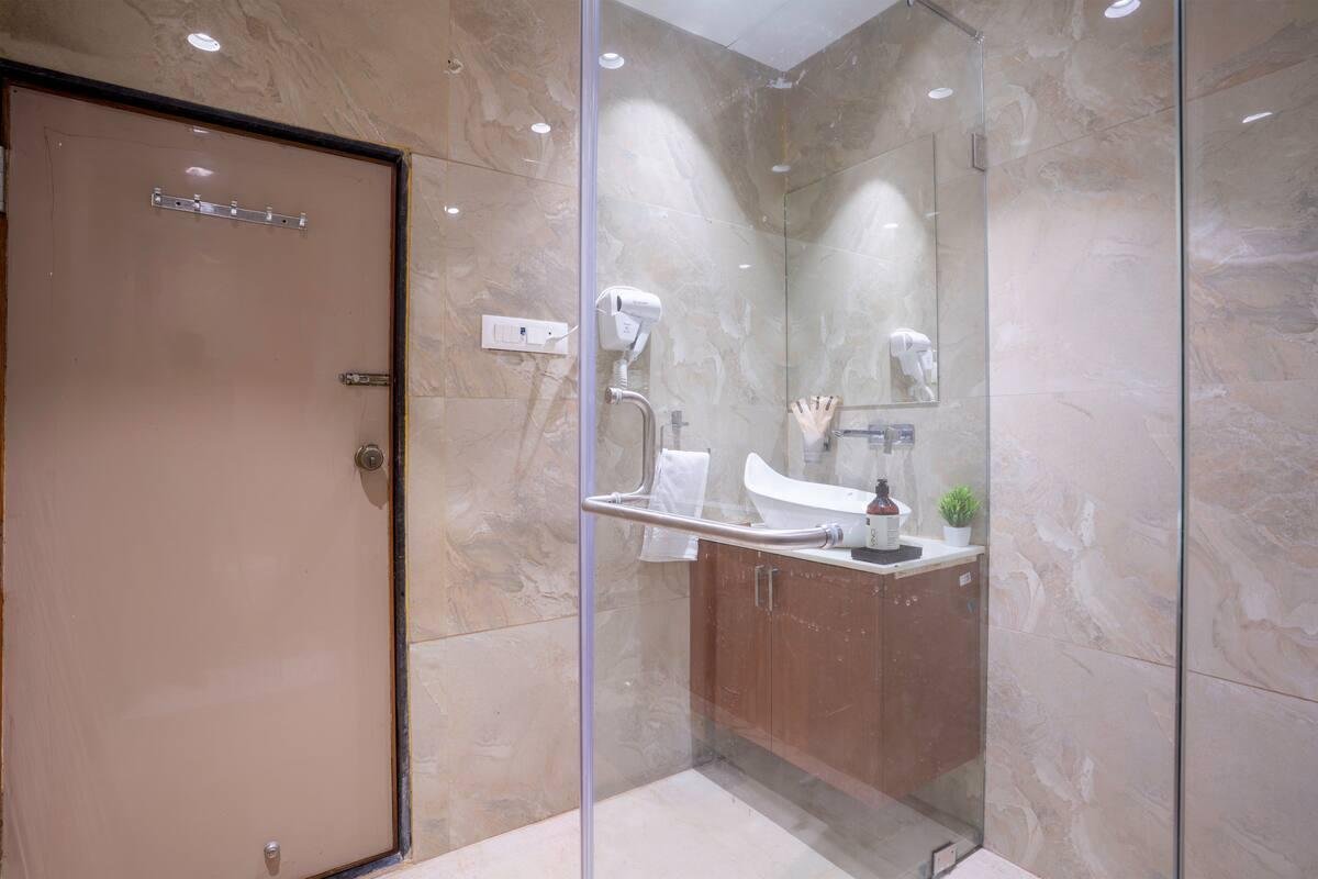 Lavender Crest | Pet- friendly 4-BHK Villa With Privat x Solis Nature