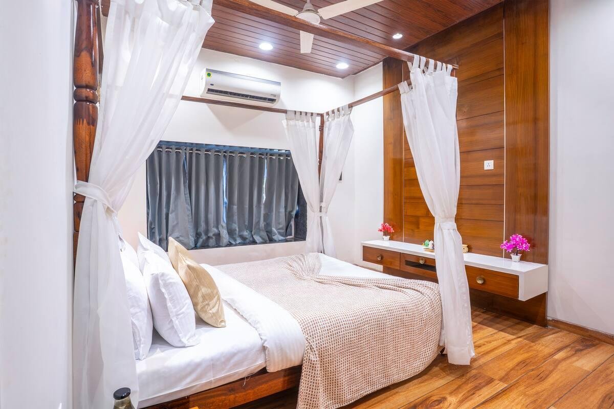 Lavender Crest | Pet- friendly 4-BHK Villa With Privat x Solis Nature