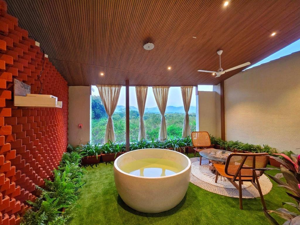 LaFiesta Resort By Greenleaf Aqua x Solis Nature