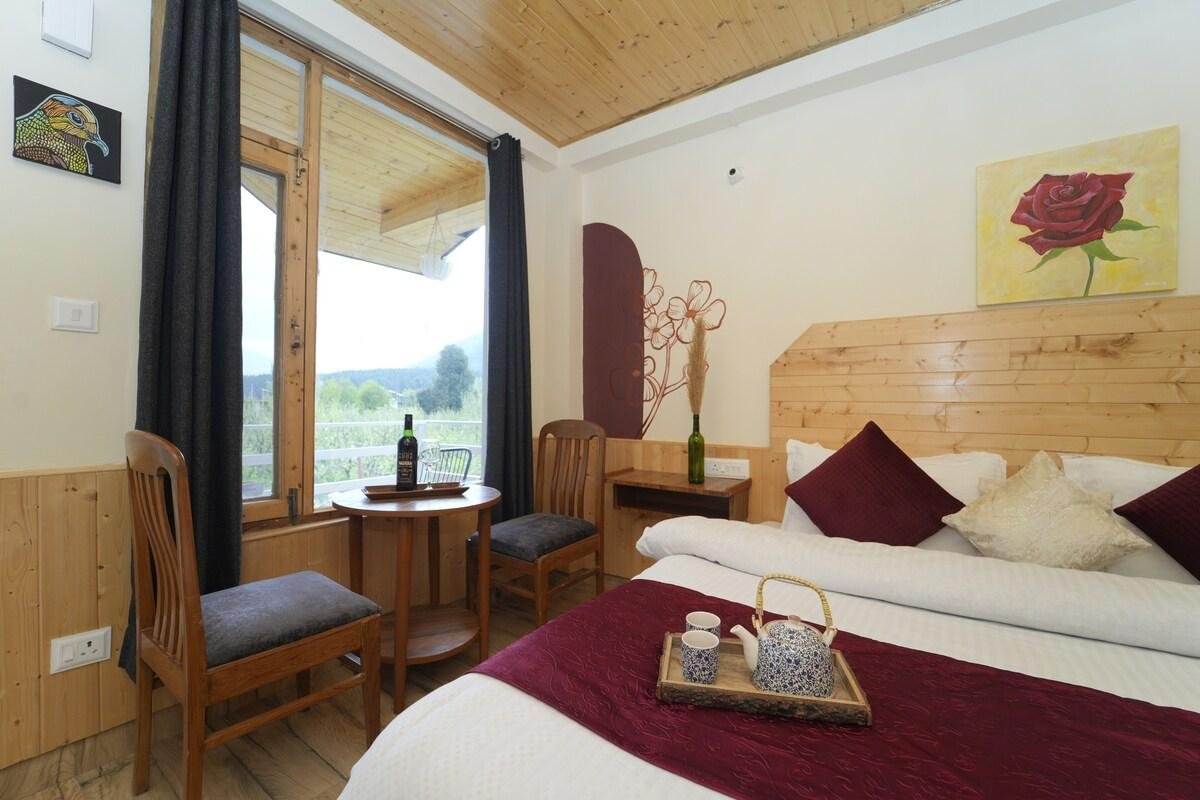 Starwayhomes 4 bk Oldmanali+View, Kitchen x Solis Nature