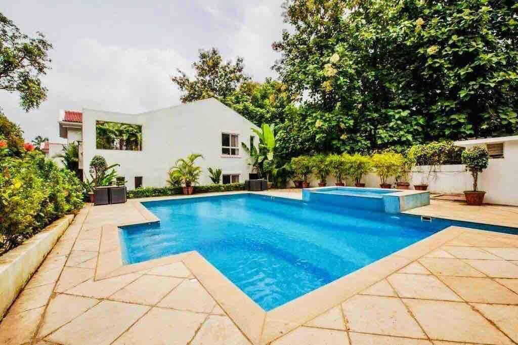 Casa D Vita Poolside x Solis Nature