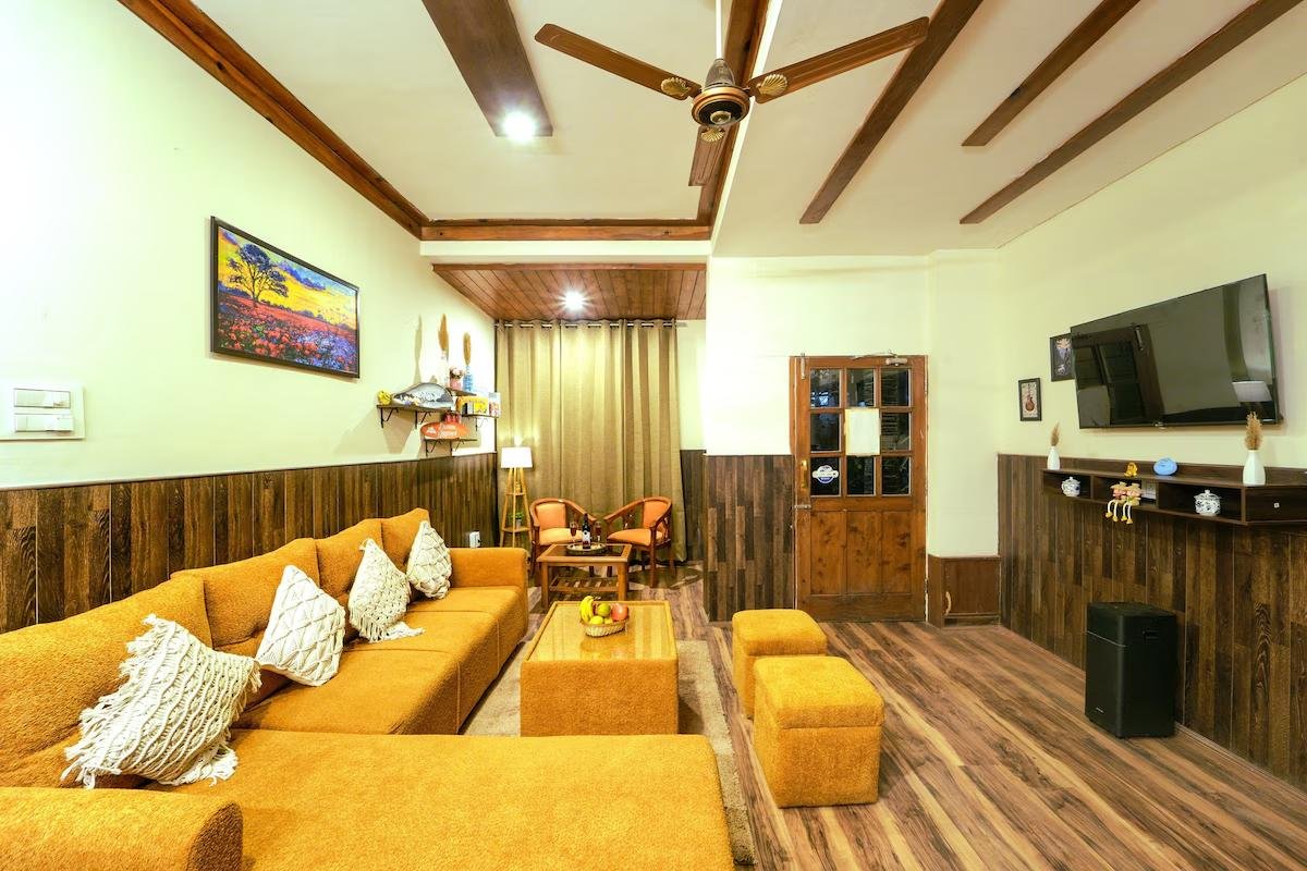 Swiss Cottage 4 BHK- Parking+Power Back-up+Garden x Solis Nature