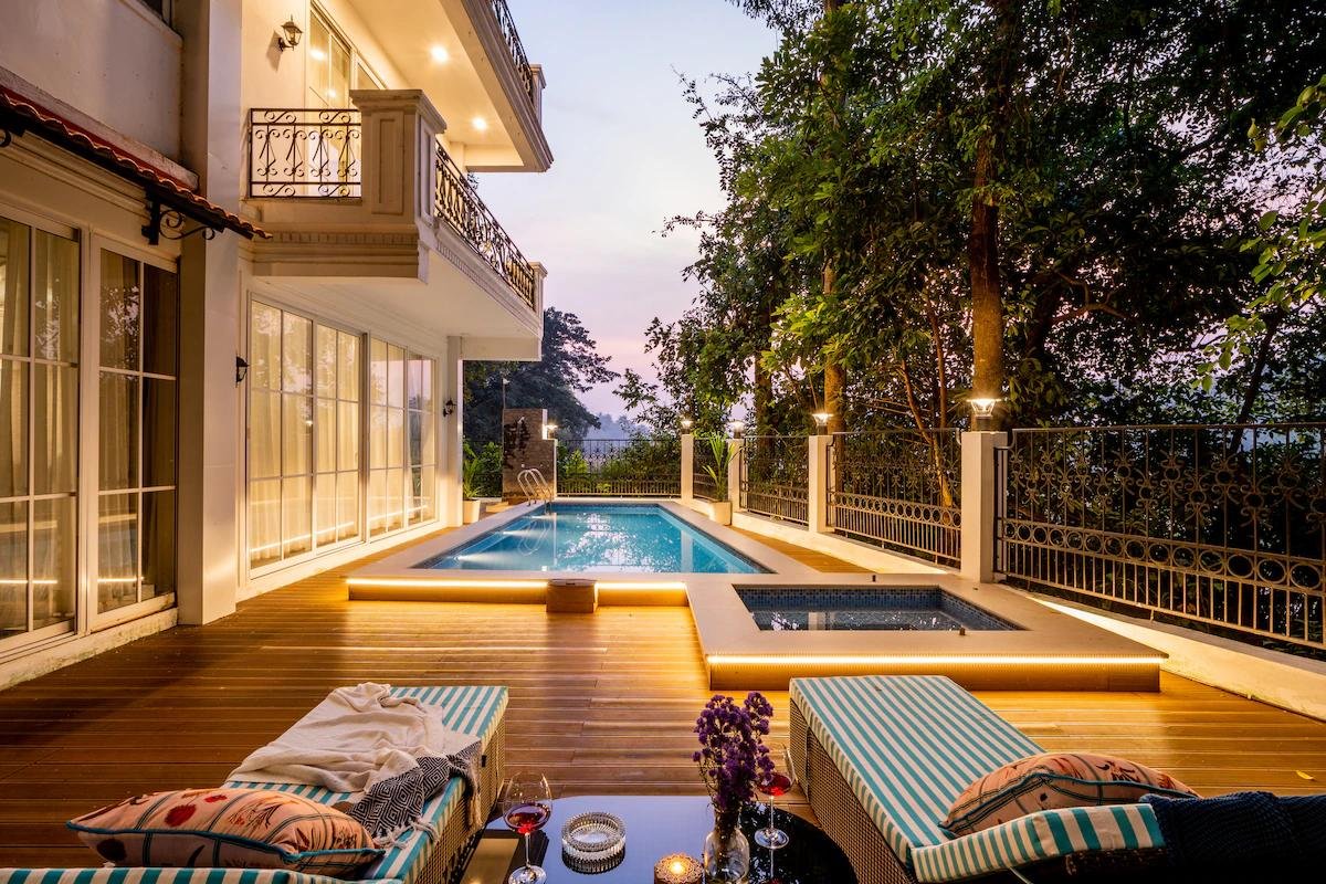 Celebrity Luxe Villa: Poolside Retreat in Assagao x Solis Nature