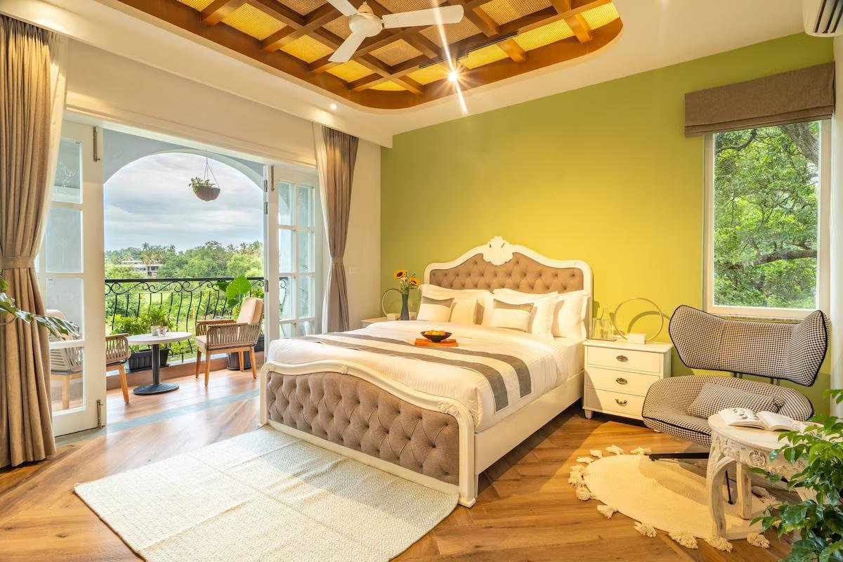 Pet-Friendly 5BHK with Lift, Pvt Pool & Near Beach x Solis Nature