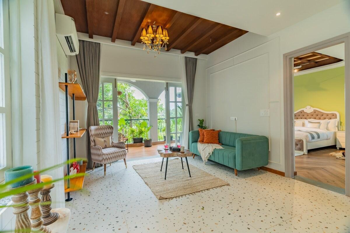 Pet-Friendly 5BHK with Lift, Pvt Pool & Near Beach x Solis Nature