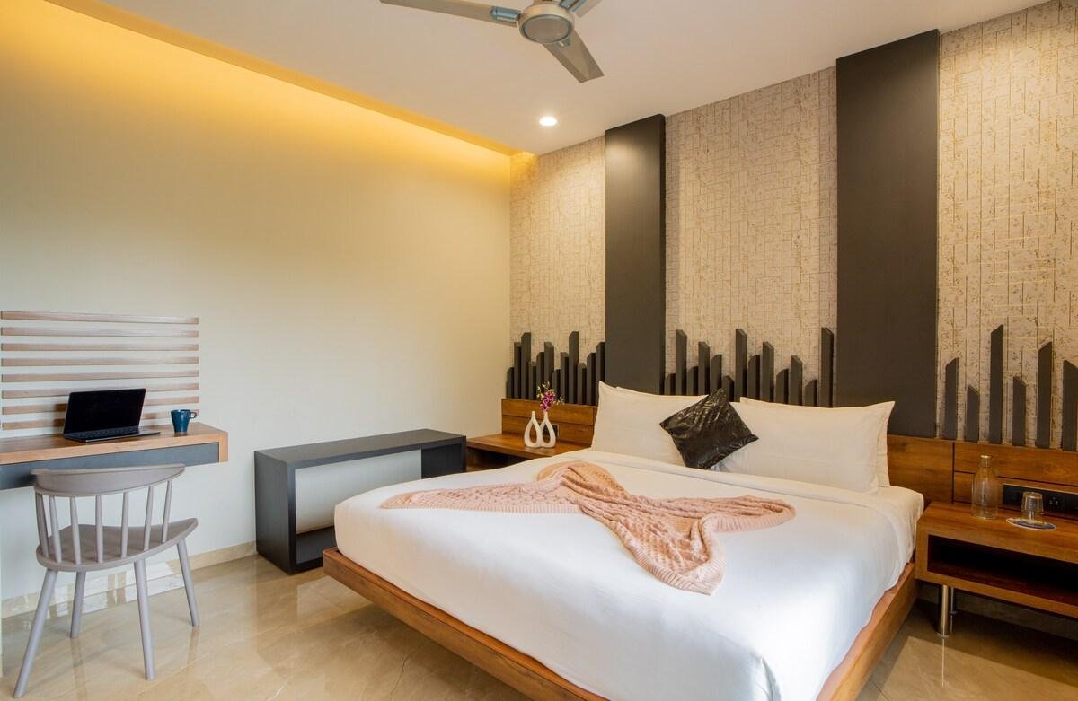 4 bhk Villa | Shared Pool | Khandala Hills x Solis Nature