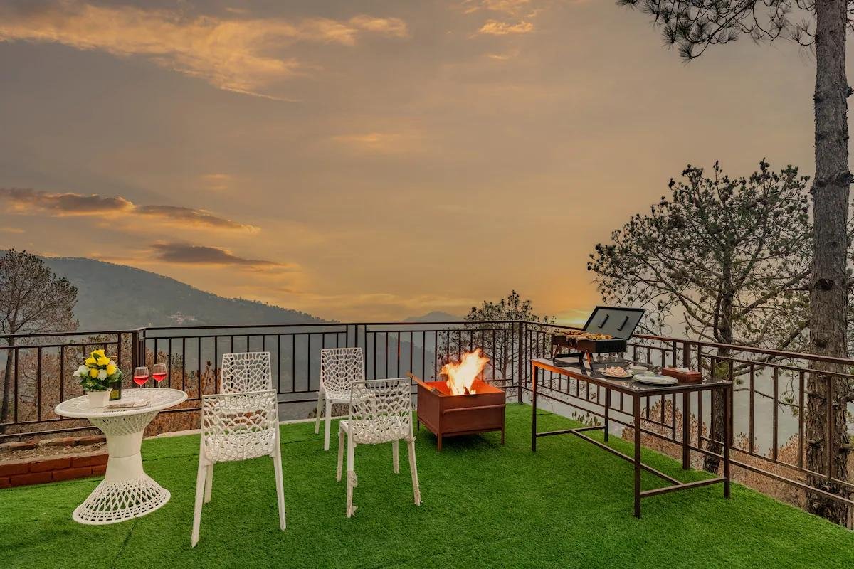 Pet-friendly Villa W/ Outdoor Seating & Hill View x Solis Nature