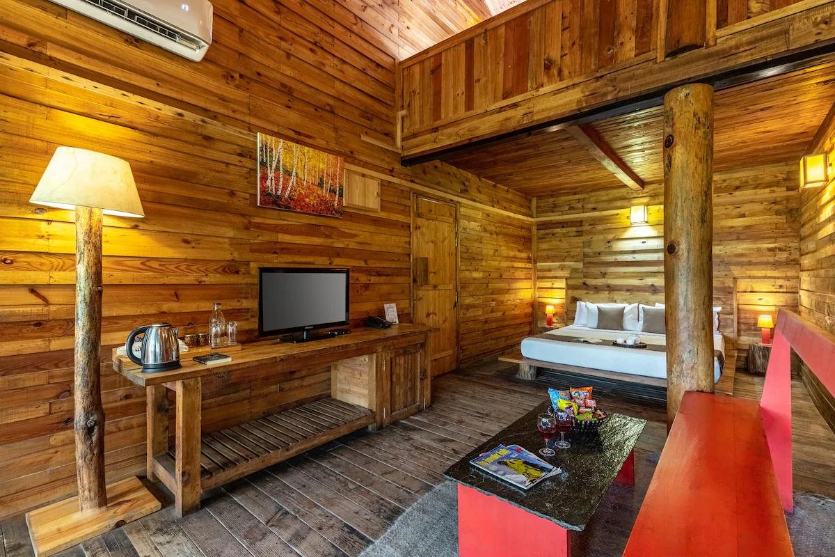 Duplex Wooden Cottage Near to Beautiful Trails x Solis Nature