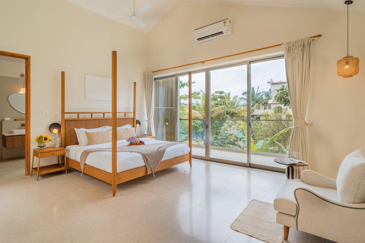 Coastal Retreat: 3 BHK Villa near Vagator & Anjuna x Solis Nature