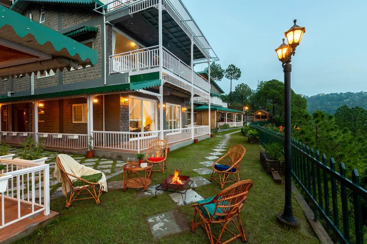 Elegant 3-BHK Pet Friendly Stay W/ Scenic Views x Solis Nature