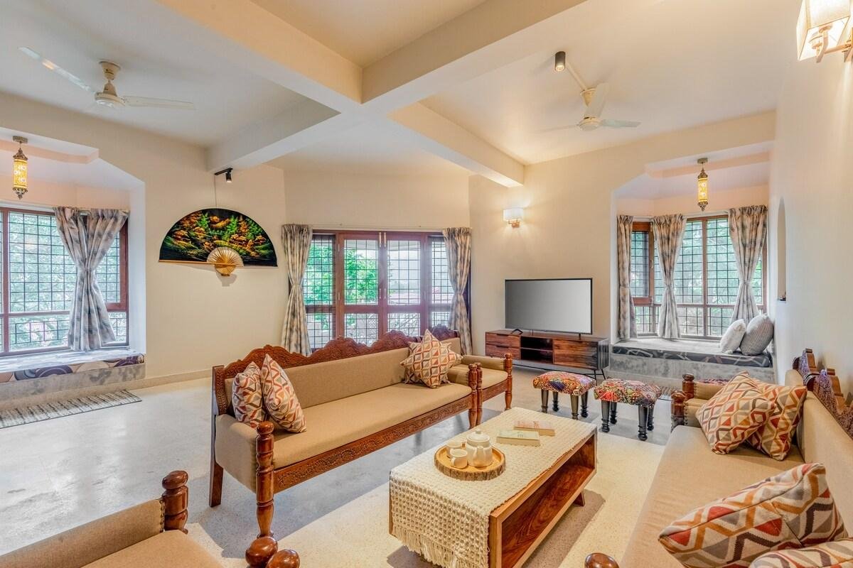 Lakeside 4BHK Villa with Views | Bhimtal x Solis Nature