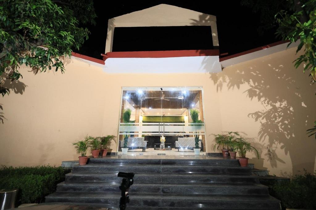Chiraiya Resort and Hotels x Solis Nature