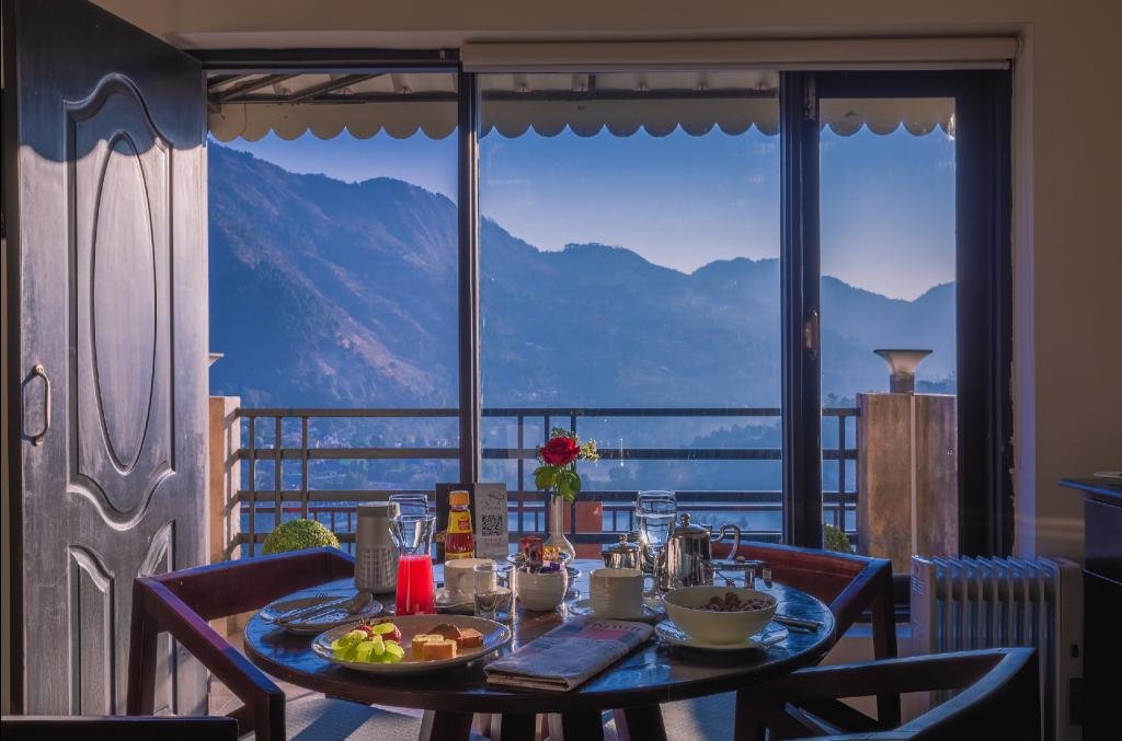 Rosewood Retreat Bhimtal x Solis Nature