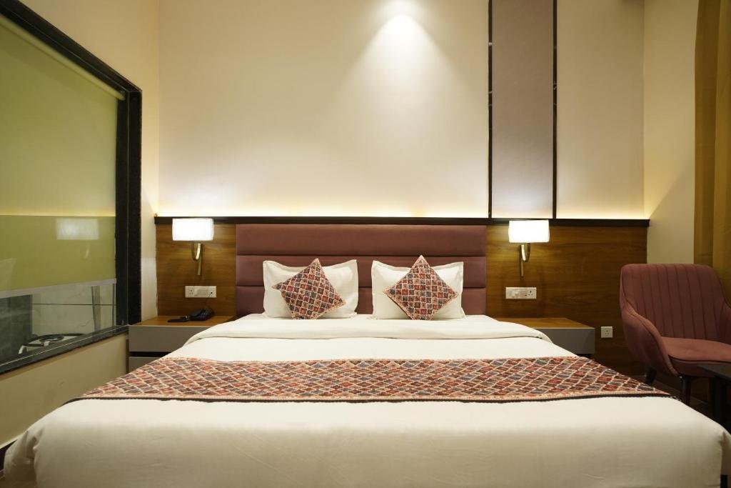 RRR by iO Hotels x Solis Nature