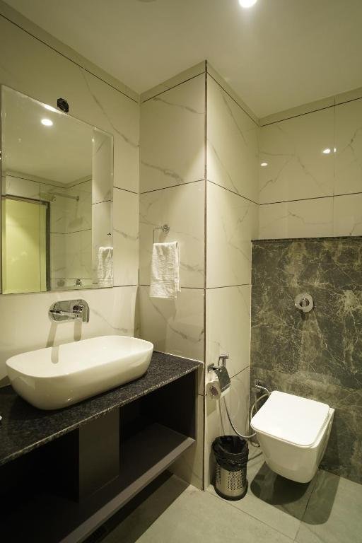 RRR by iO Hotels x Solis Nature