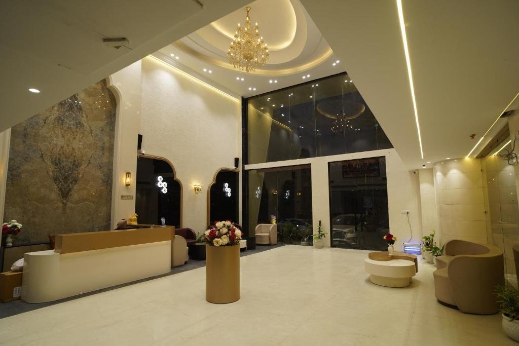 RRR by iO Hotels x Solis Nature