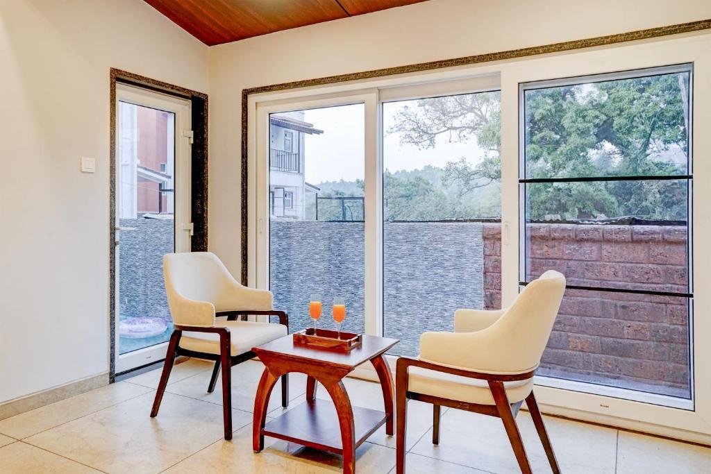 ELIVAAS 3 BHK Aamy Villa with Pvt Pool & Garden x Solis Nature