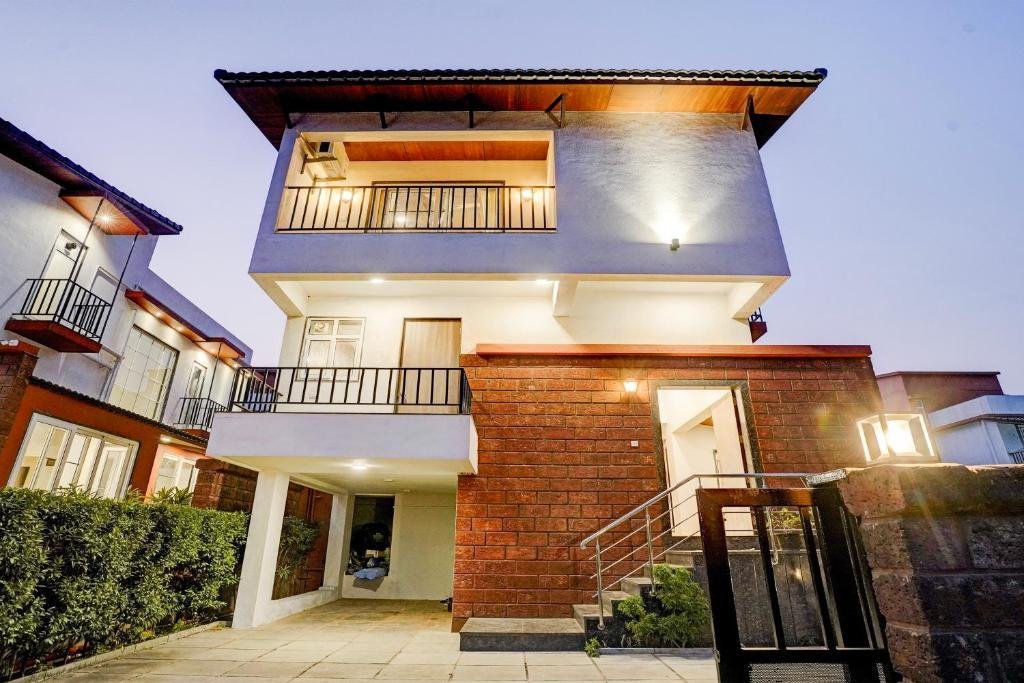 ELIVAAS 3 BHK Aamy Villa with Pvt Pool & Garden x Solis Nature