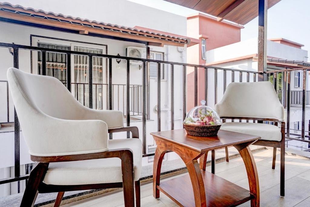 ELIVAAS 3 BHK Aamy Villa with Pvt Pool & Garden x Solis Nature