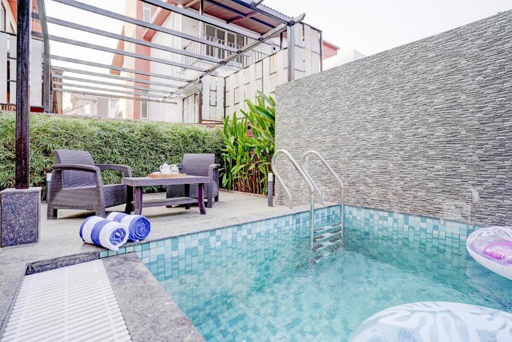 ELIVAAS 3 BHK Aamy Villa with Pvt Pool & Garden x Solis Nature