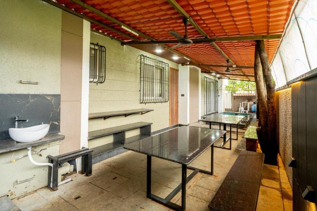 Imperial Calista4BHK near KhandalaHills x Solis Nature