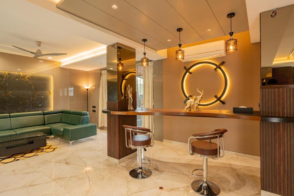 Imperial Calista4BHK near KhandalaHills x Solis Nature