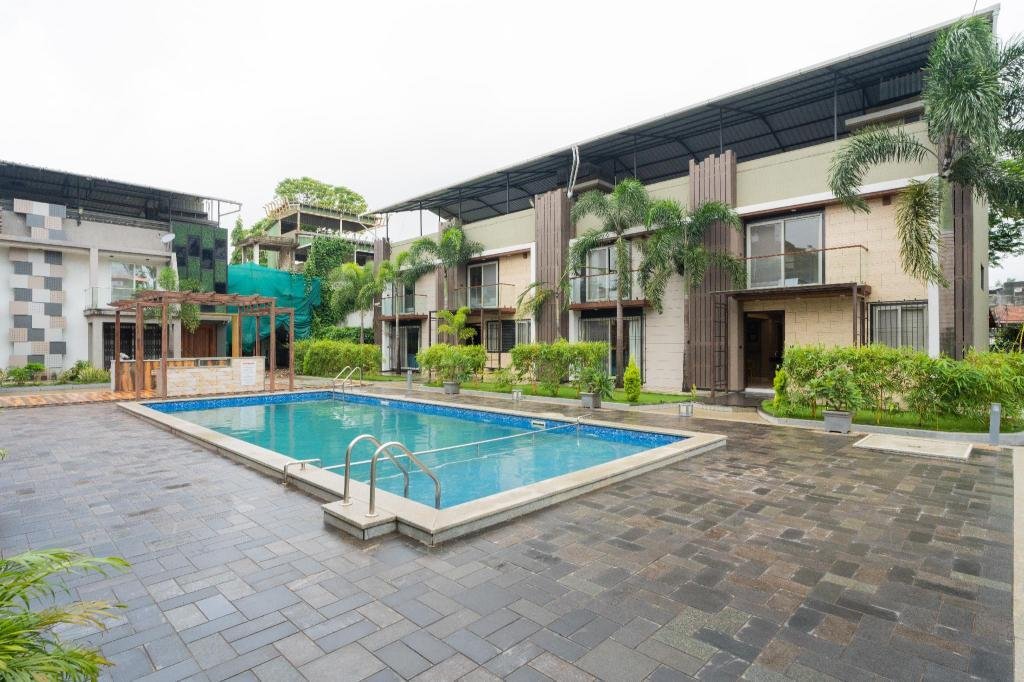 Imperial Calista4BHK near KhandalaHills x Solis Nature