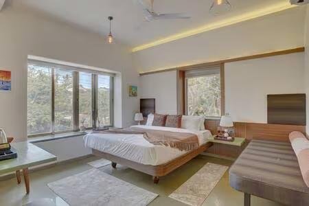Pet-Friendly 3-BHK W/ Balcony, Bathtub & Views x Solis Nature