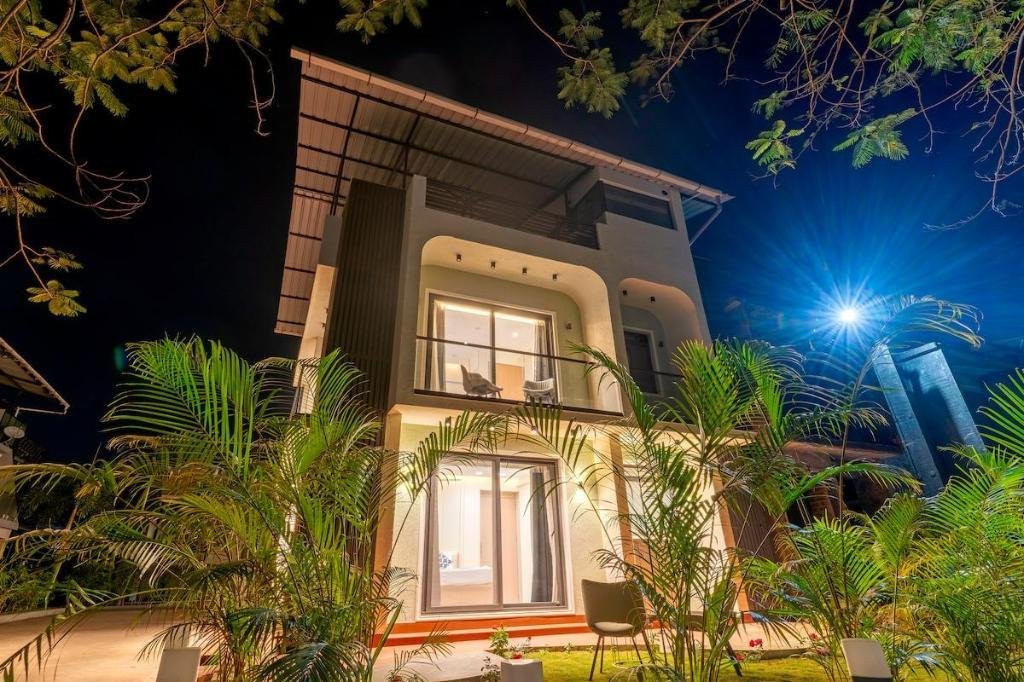 Rosalia 3-BHK Villa With Shared Pool and Lawn x Solis Nature