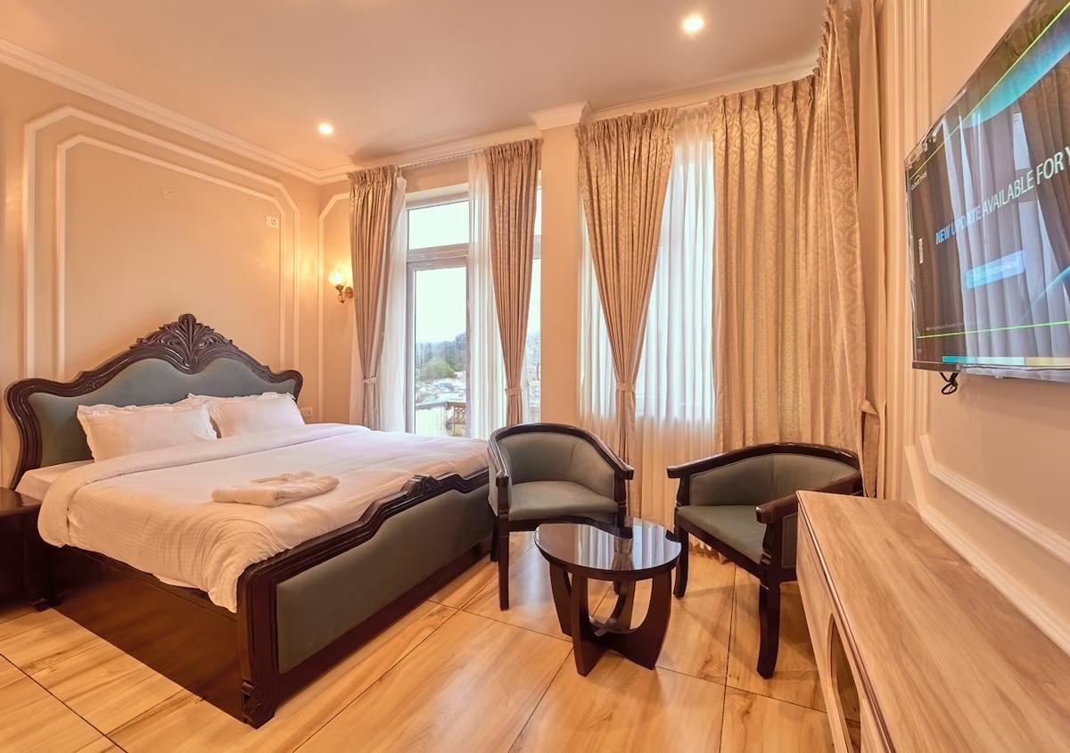 King Palace - Queen Room x Solis Nature