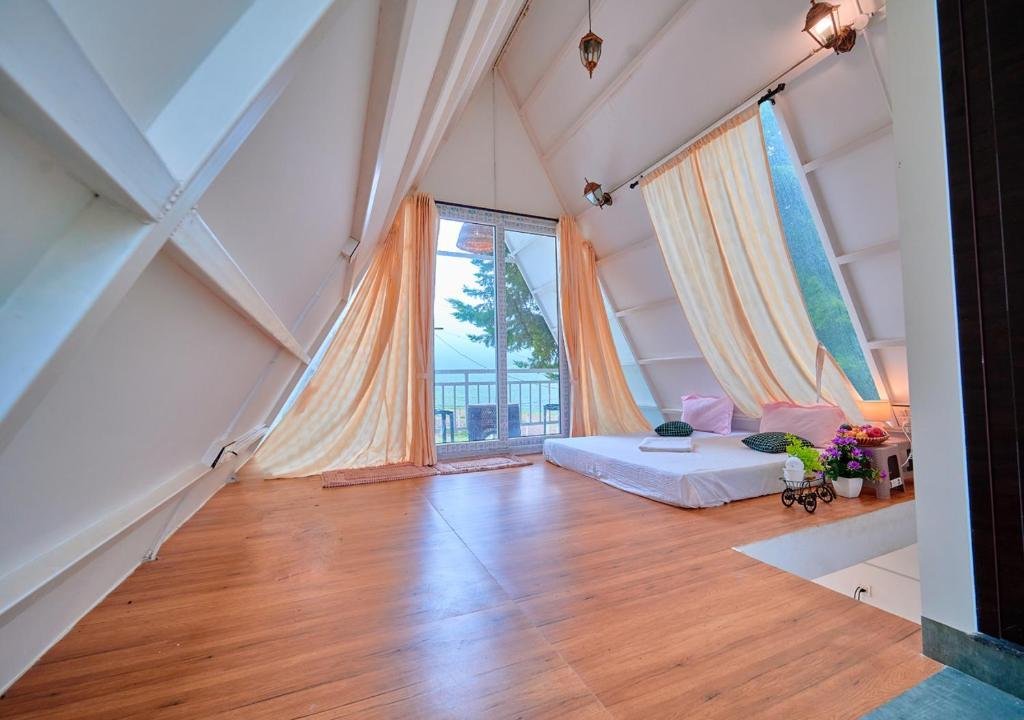 Cucuu Nest Villa Coonoor by VOYE HOMES - Surrounded by x Solis Nature