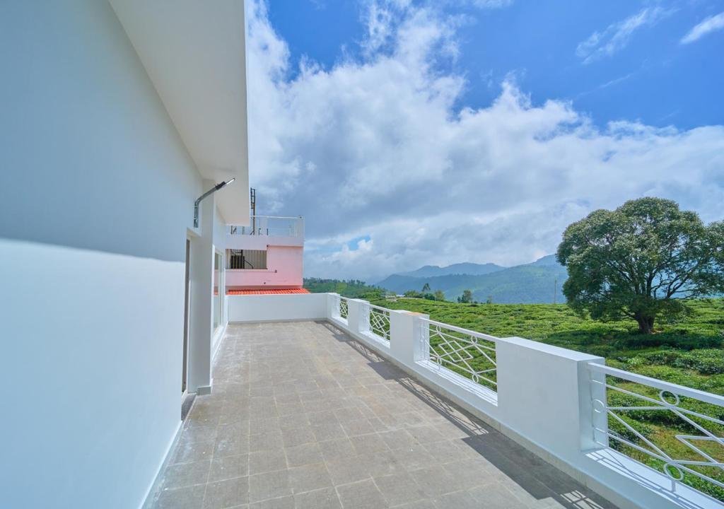 Cucuu Nest Villa Coonoor by VOYE HOMES - Surrounded by x Solis Nature