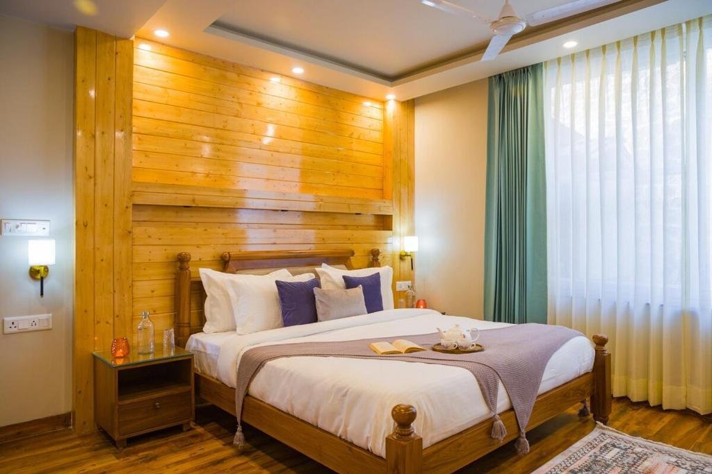ELIVAAS Twin Chalets 4 BHK Escape with Valley-facing L x Solis Nature