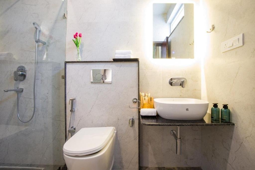 ELIVAAS Twin Chalets 4 BHK Escape with Valley-facing L x Solis Nature