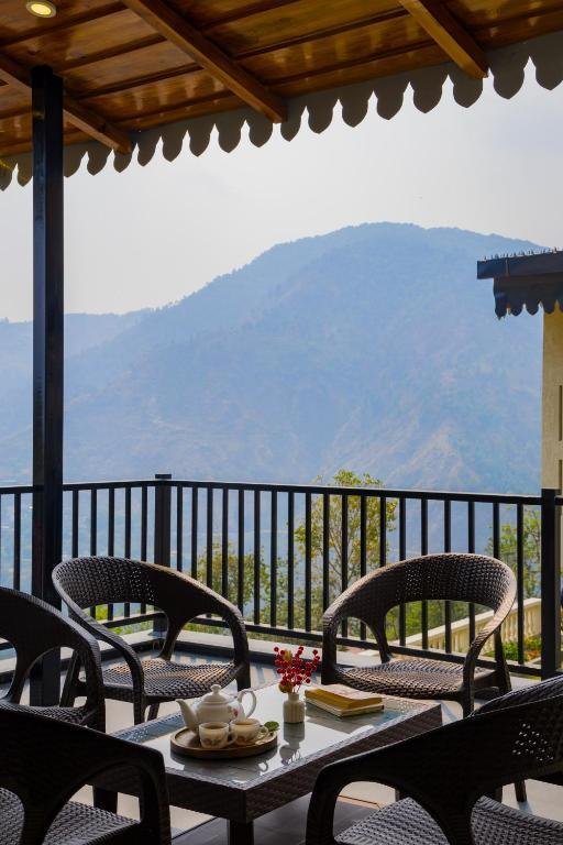 ELIVAAS Twin Chalets 4 BHK Escape with Valley-facing L x Solis Nature