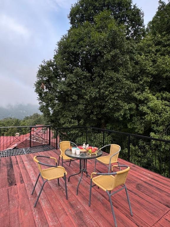 ELIVAAS 3 BHK with Entertainment lounge - The Meadow x Solis Nature