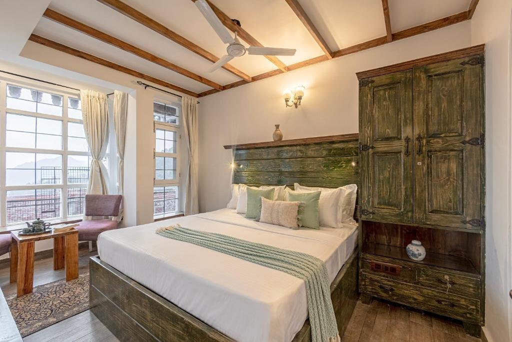 Alaya Stays Farsauli 1 - Pet friendly 3 BHK Hillside G x Solis Nature