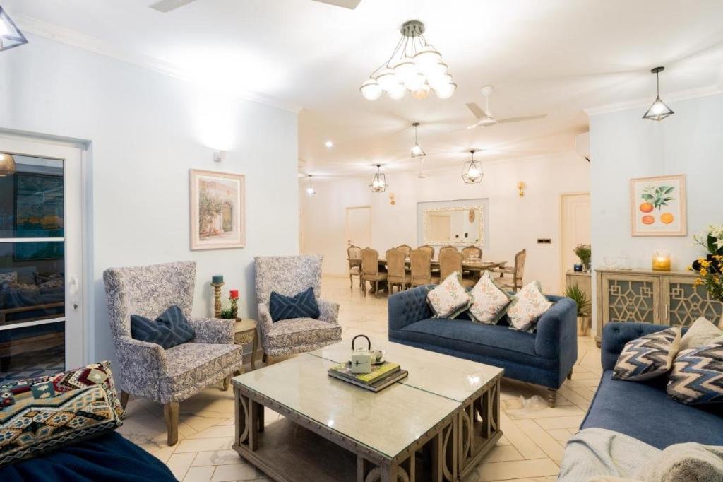 ELIVAAS 5 BHK with Pvt Pool & Gazebo - Bauhinia x Solis Nature