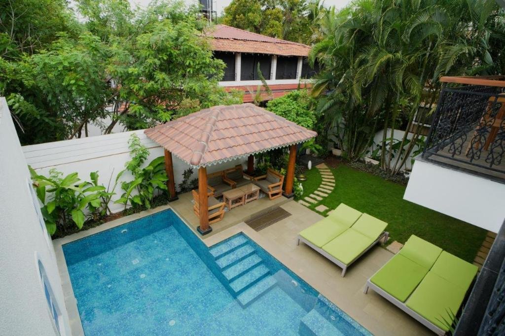 ELIVAAS 5 BHK with Pvt Pool & Gazebo - Bauhinia x Solis Nature